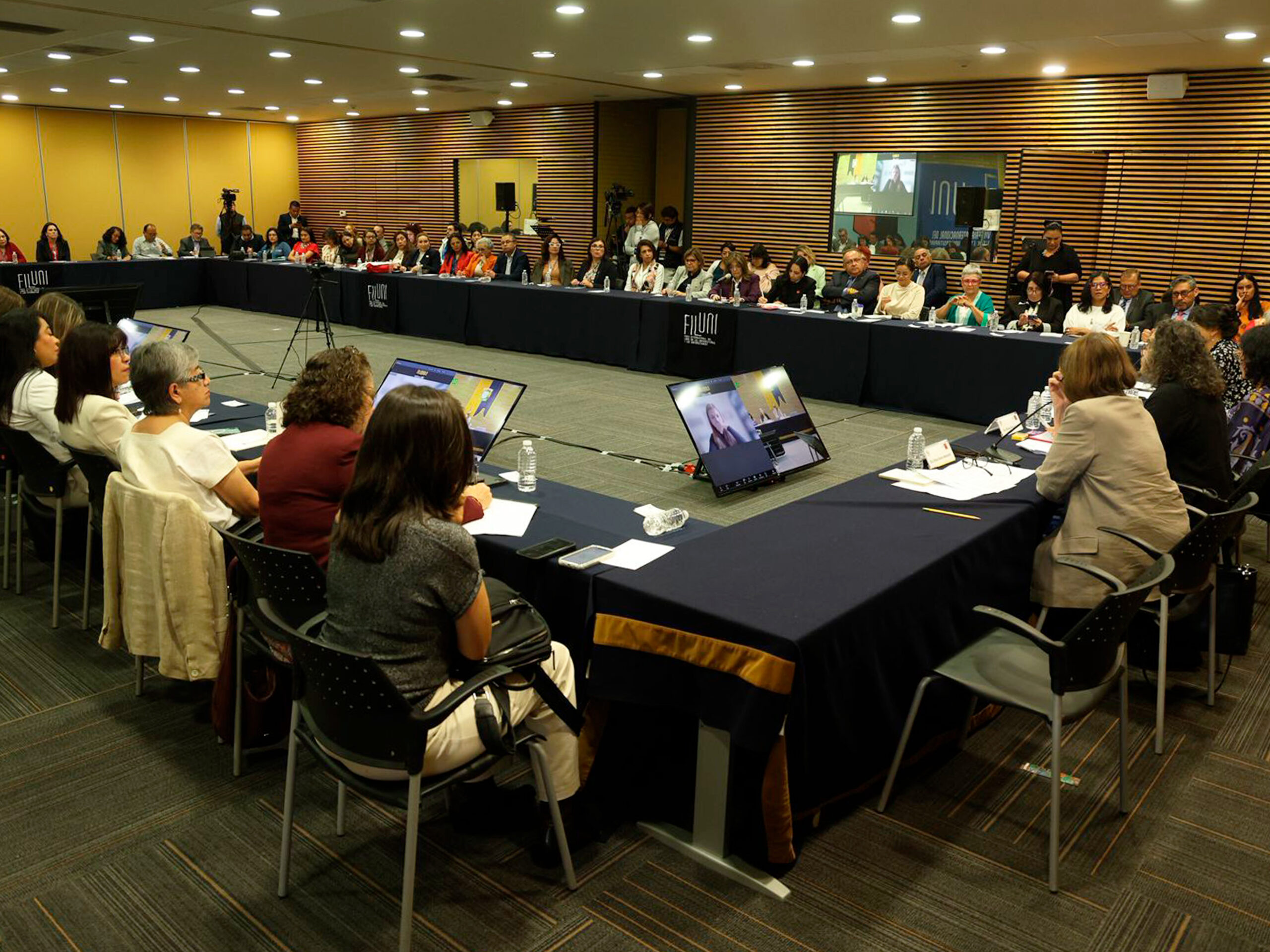 ANUIES Y UNAM FIRMAN CONVENIO QUE PROMUEVE ESPACIOS LIBRES DE DISCRIMINACIÓN Y VIOLENCIA DE GÉNERO EN LAS UNIVERSIDADES
