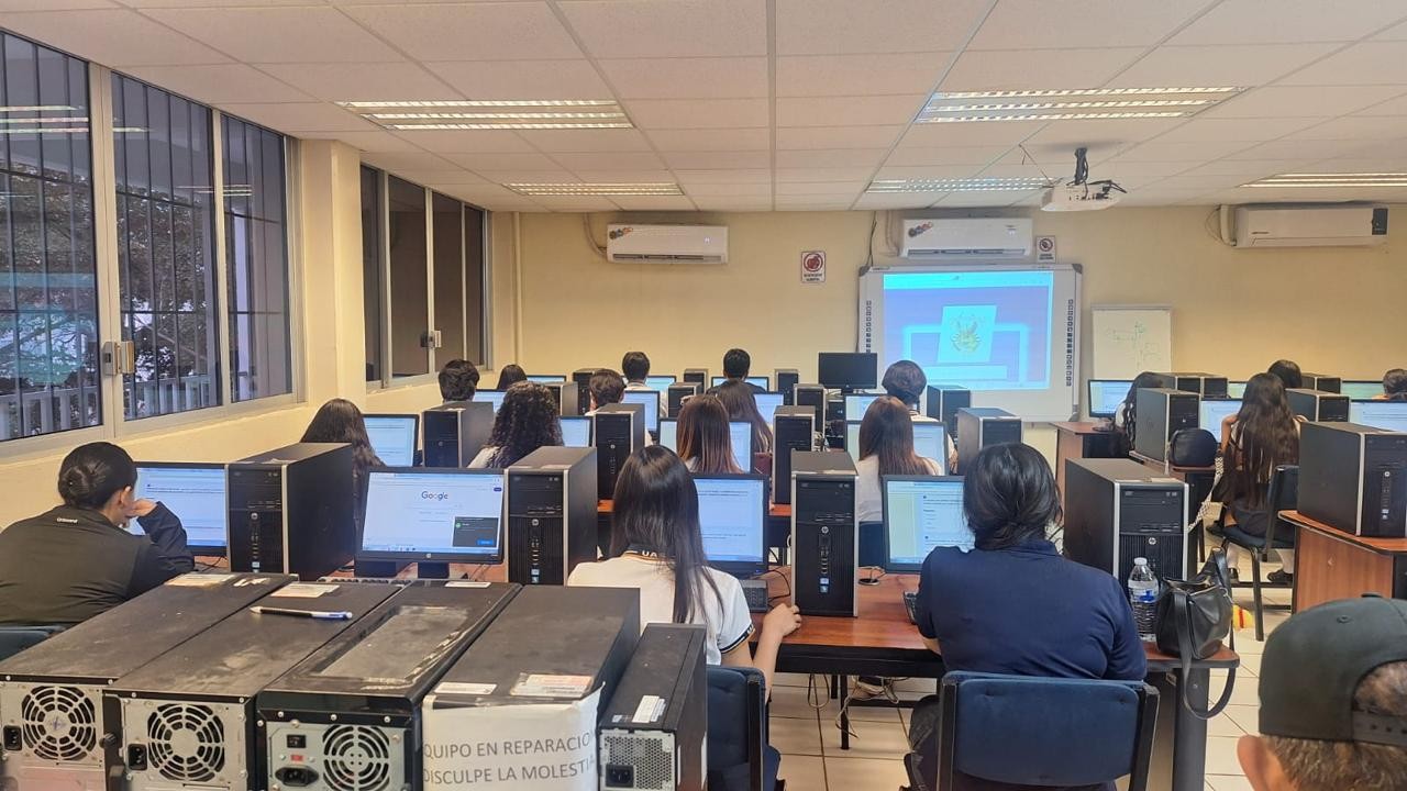 Tres estudiantes de bachillerato de la UAS representarán a Sinaloa en la XXXV Olimpiada Nacional de Biología, a celebrarse en Oaxaca