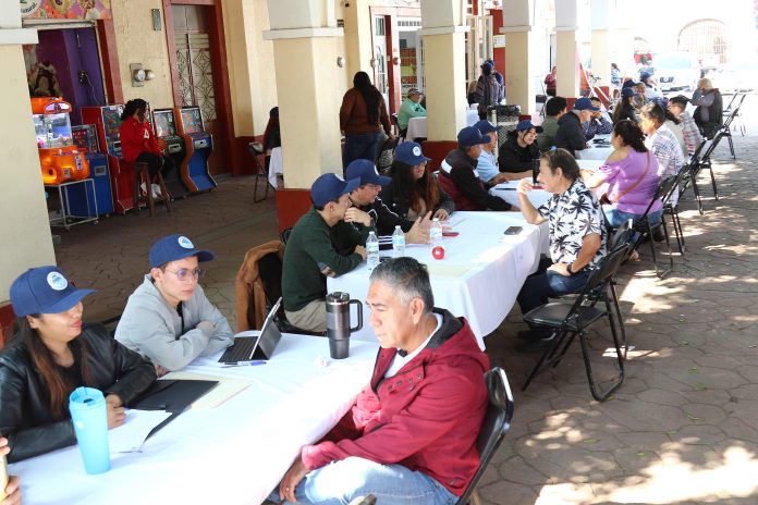 Acercan servicios legales y asesoría gratuita a población de El Arenal